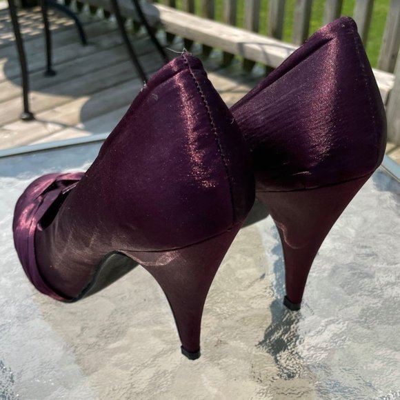 Purple high heels size 7 - Picture 3 of 3